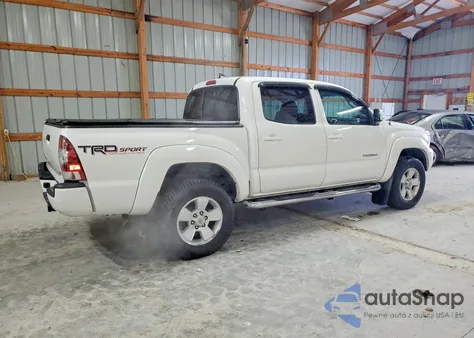 2015 Toyota Tacoma Double Cab z USA, uszkodzony, nr VIN 3TMLU4EN9FM20036X